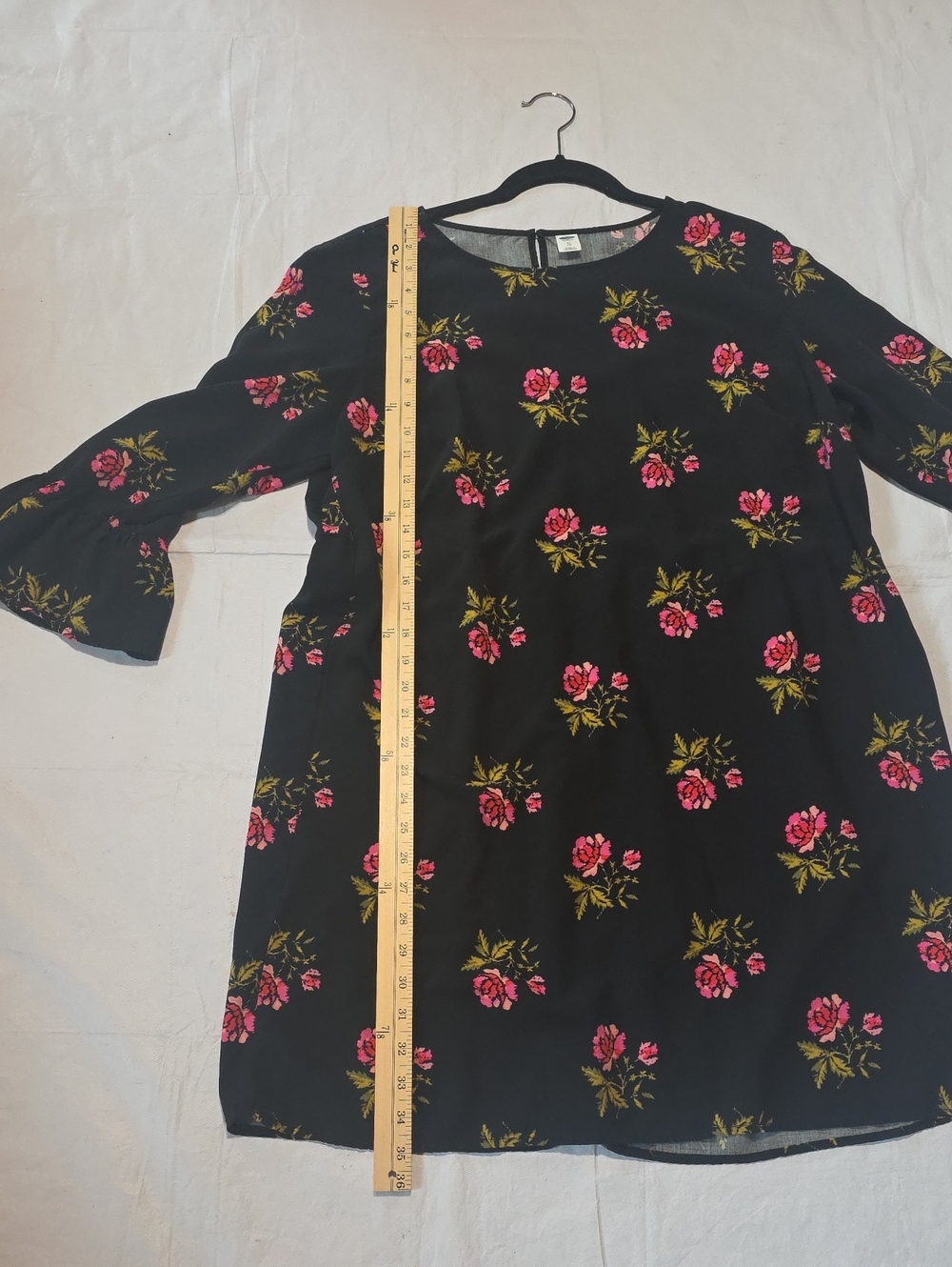 Old Navy Women's Shift Dress Black‎ Pink Floral Bell Sleeves XL - Picture 9 of 10